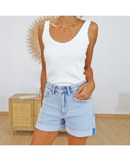 Short Isabella Garcia