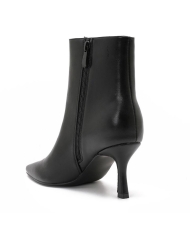Bottines noires femme – vue arrière et talon