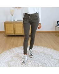 Jean slim chocolat femme â dĂ©tail tissu coton stretch Jean slim chocolat femme â dĂ©tail tissu coton stretch