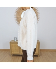 Gilet femme Gloria – détail poignets avec guipure