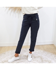 Pantalon jogging Saya femme 💙 – vue de face porté