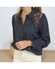 Chemisier Camilia noir â dos avec dĂ©tails dentelle dĂ©licate Chemisier Camilia noir â dos avec dĂ©tails dentelle dĂ©licate