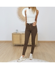 jean slim femme chocolat coupe ajustée stretch