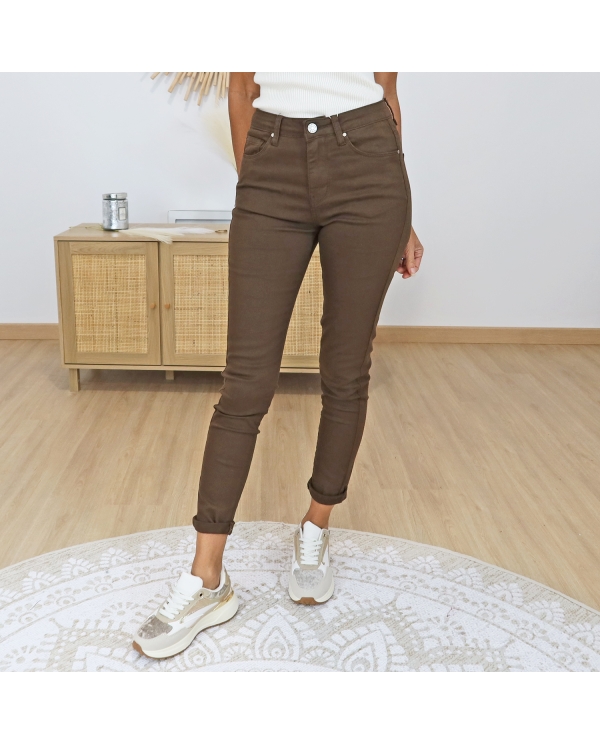 5️⃣ jean slim femme stretch chic décontracté chocolat