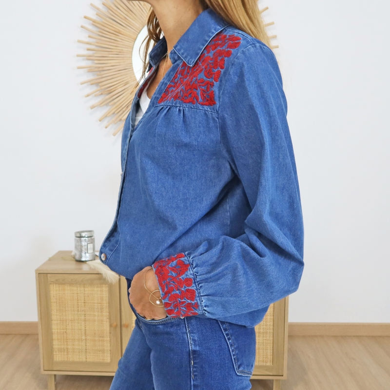 Chemise SANDA jean brodĂ©e â look chic & fĂ©minin Mademoiselle-Caprices Chemise SANDA jean brodĂ©e â look chic & fĂ©minin Mademoiselle-Caprices