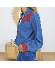 Chemise SANDA jean brodĂ©e â look chic & fĂ©minin Mademoiselle-Caprices Chemise SANDA jean brodĂ©e â look chic & fĂ©minin Mademoiselle-Caprices