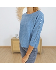 Pull femme KABETTY bleu â vue de face manches 3/4 perlĂ©es Pull femme KABETTY bleu â vue de face manches 3/4 perlĂ©es