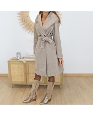 Manteau COLLUSION – grande capuche enveloppante