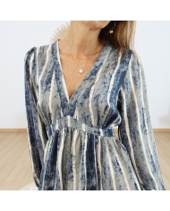 Robe BETTINA – col V et texture légère