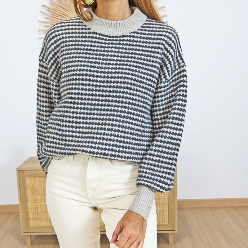 Pull KAELLERY – look avec jean taupe & bottines