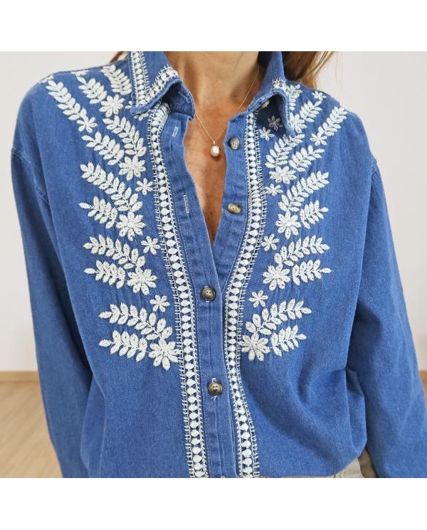 Chemise brodée CHLOÉ – style chic Mademoiselle-Caprices