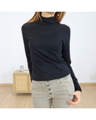 Sous-pull noir – col roulé élégant