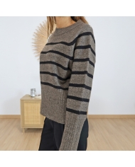 Pull rayé brun noir – détail maille fine