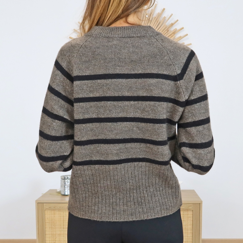 Pull KAERIN – vue de dos coupe droite