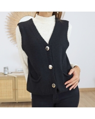 Gilet sans manches noir – détail boutons dorés