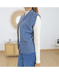 Gilet maille bleu – texture et détail maille