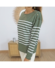 T-shirt marinière kaki – détail boutons dorés