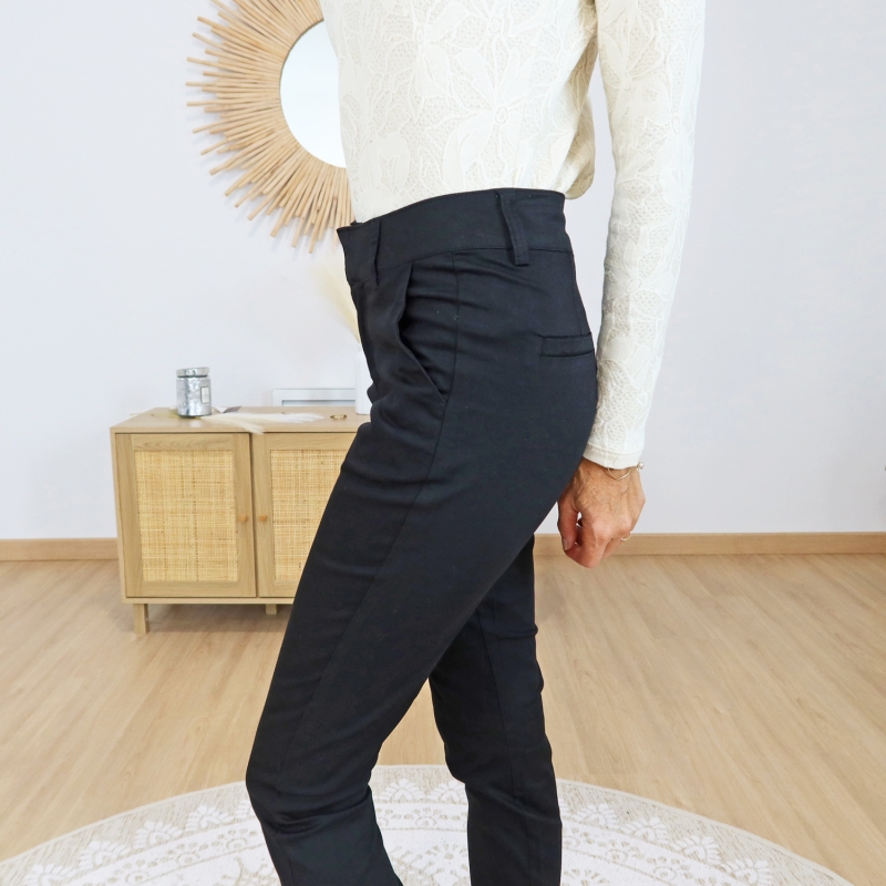 Pantalon femme Kaffe – détail matière