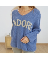 Pull femme bleu jean – détail inscription dorée