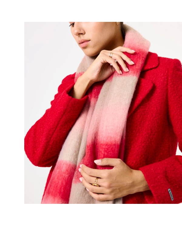 Écharpe multicolore rose rouge gris beige – gros plan matière