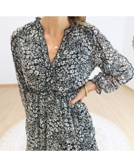 Robe LEUCA détail décolleté V