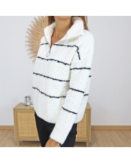 Pull femme écru rayé noir – maille torsadée