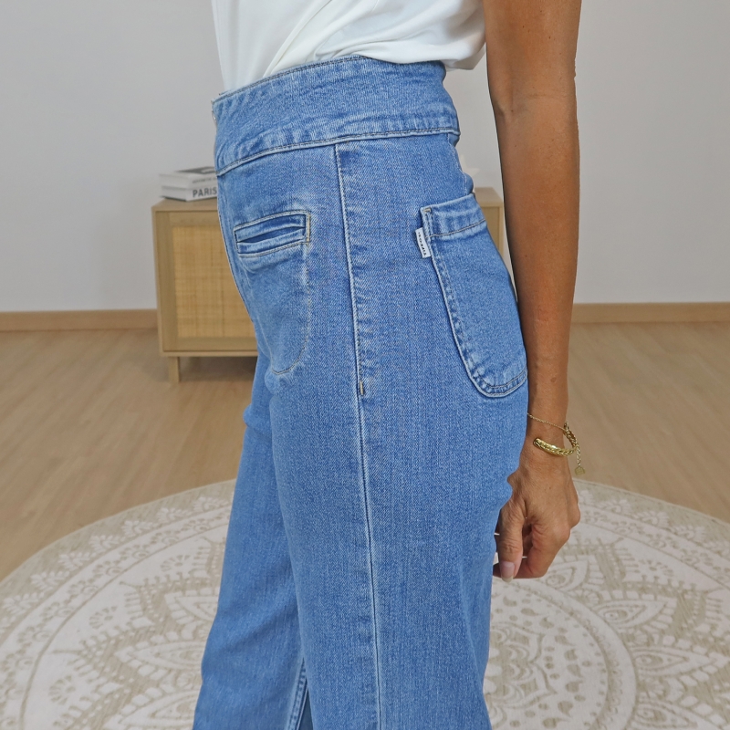 jean femme large tendance