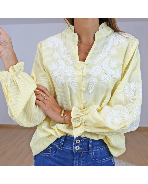 chemisier femme broderies florales beige