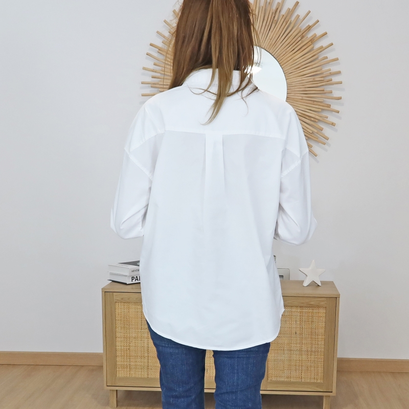 chemise blanche femme portée