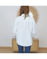 chemise blanche femme portée