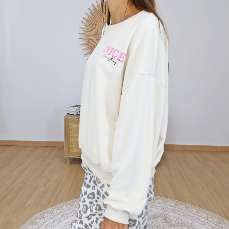 sweat femme style moderne nice