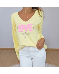 pull femme jaune love yourself