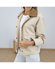 veste beige femme look chic casual porté