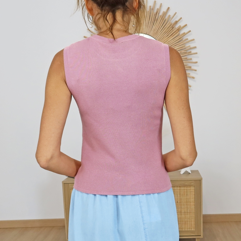 top sans manches femme vieux rose porté