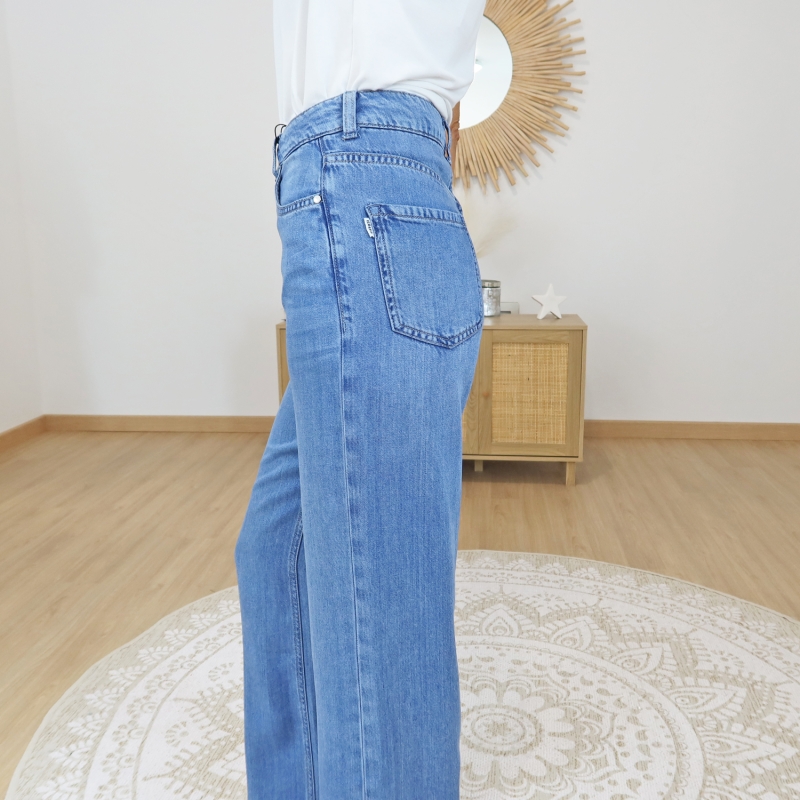 jean flowy femme vue profil