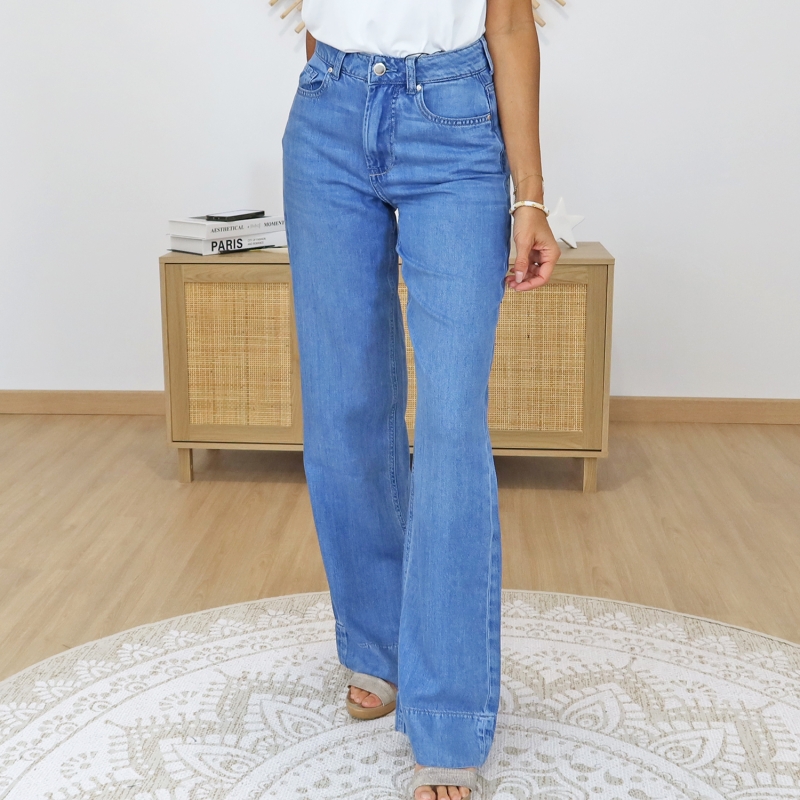 jean flowy femme coupe large élégante