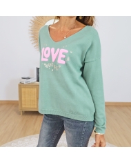 pull femme amande col v