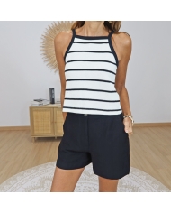 short noir tenue elegante femme