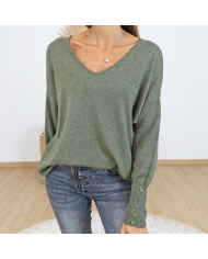 pull femme boutons poignets detail