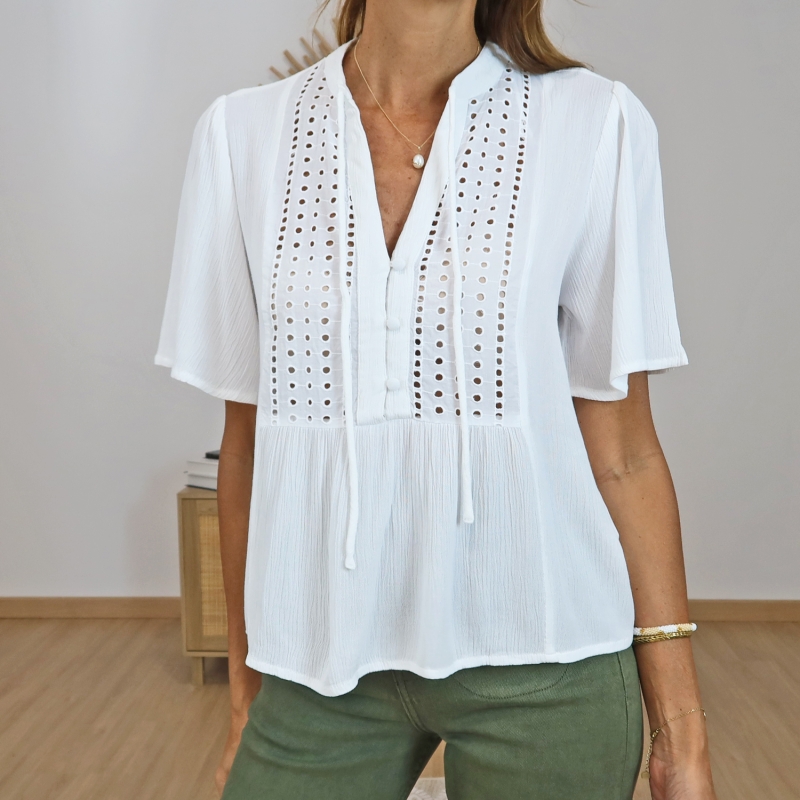 blouse blanche broderie ajouree femme