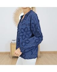chemisier bleu marine broderie relief detail