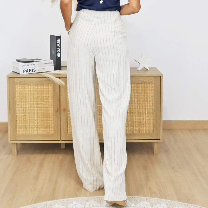 pantalon rayures verticales silhouette femme