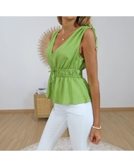 blouse verte femme lien perles détail