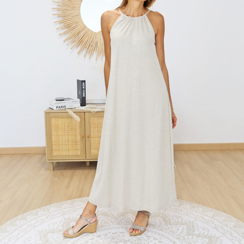 robe longue femme silhouette élégante fluide