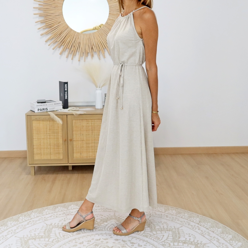 robe longue beige femme porté look chic été