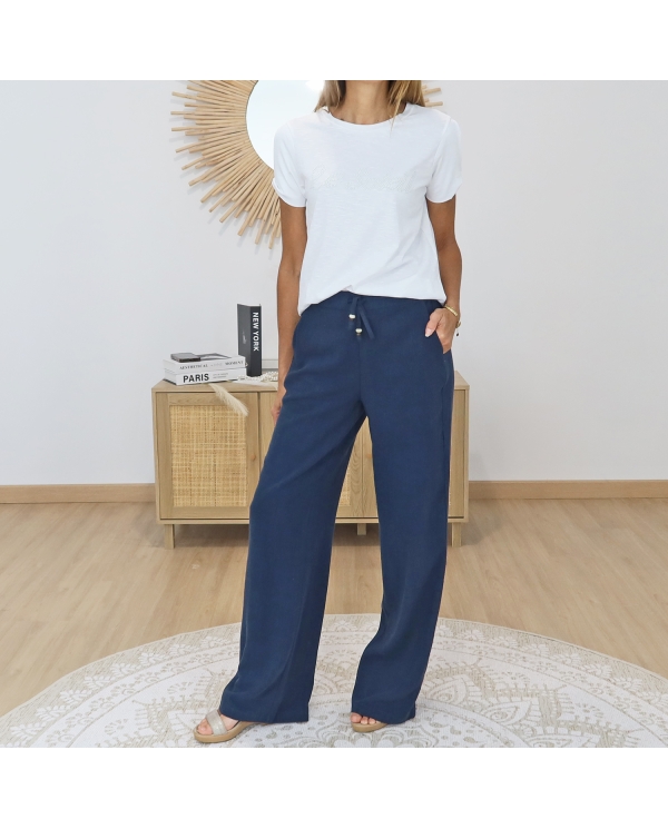 look pantalon bleu marine femme casual chic