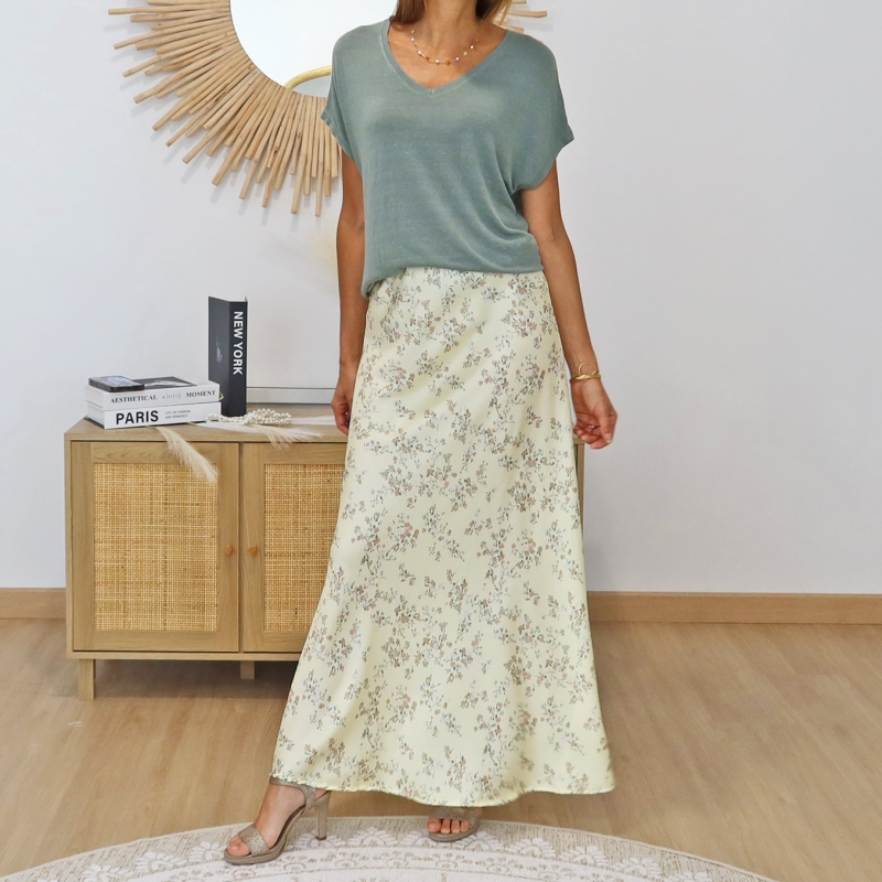 jupe fluide portée femme jaune