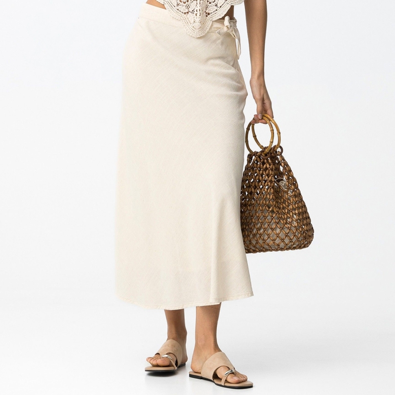 jupe beige look chic femme