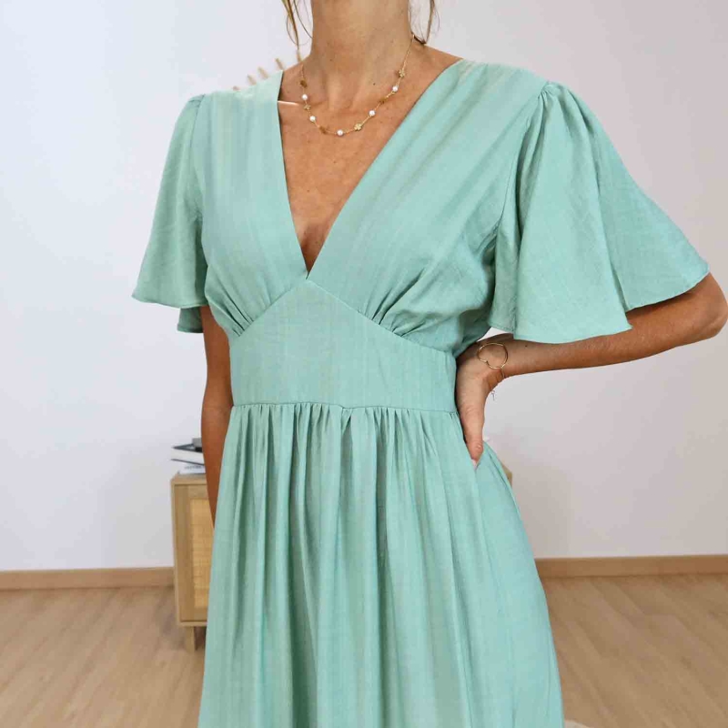 Robe longue fluide amande décolleté V