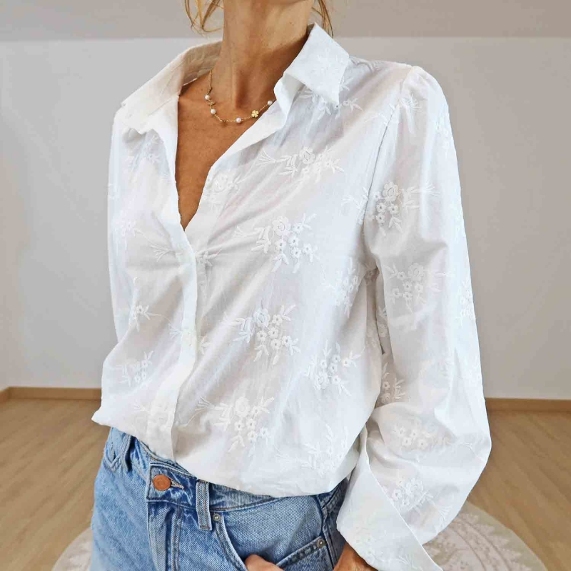 Blouse blanche brodée femme élégante